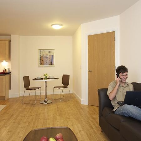 Saco Farnborough Apartment Farnborough  Luaran gambar