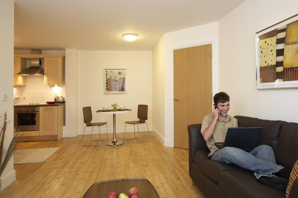 Saco Farnborough Apartment Farnborough  Luaran gambar